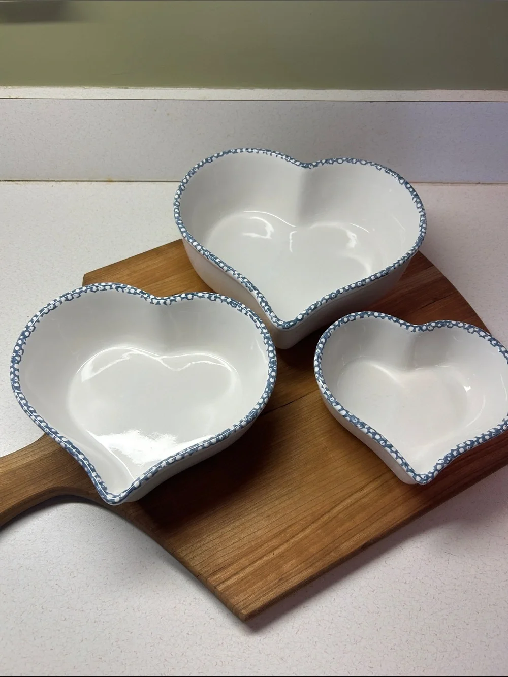 White and blue sponge ware set of 3 Heart-Shaped Ceramic Bowls